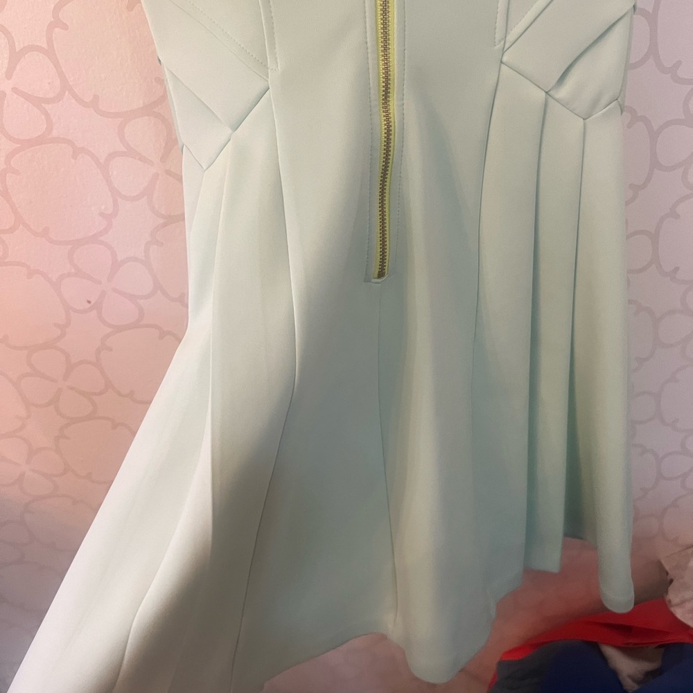 Ted Baker Mint Green Sleeveless Dress with contrasting zipper - Picture 7 of 10